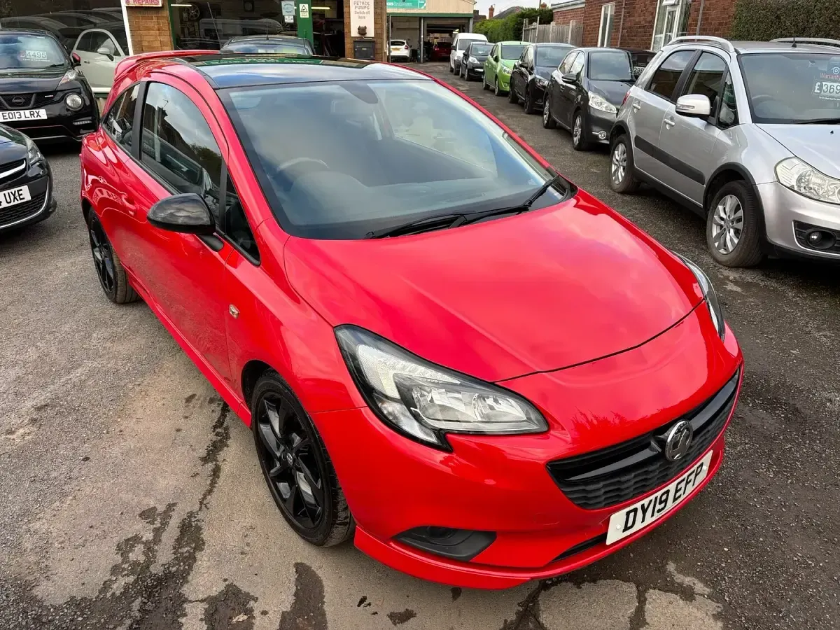 Used Vauxhall Corsa SRi 90 HP (66 kW) 2019 Red Hatchback