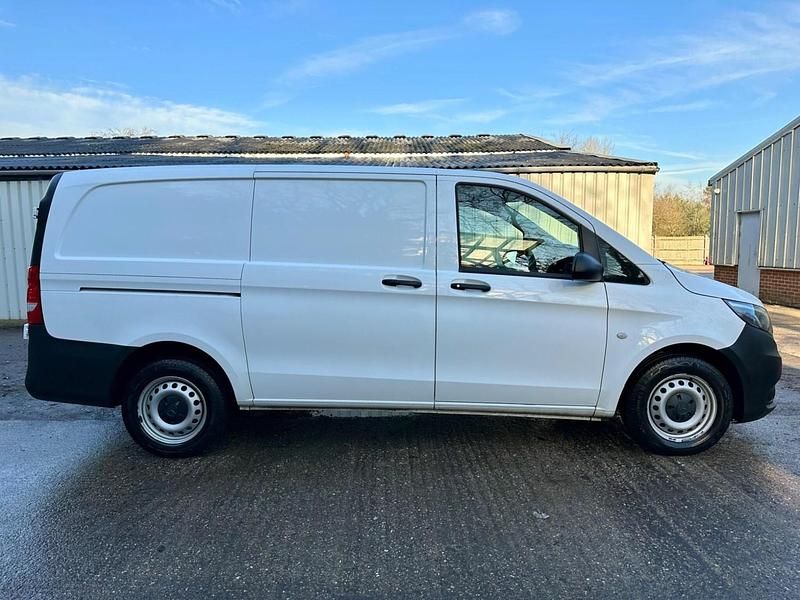 Used Mercedes Vito Progressive 2022 White Van