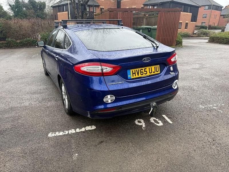 Used Ford Mondeo Zetec 160 HP (117 kW) 2015 Blue Hatchback
