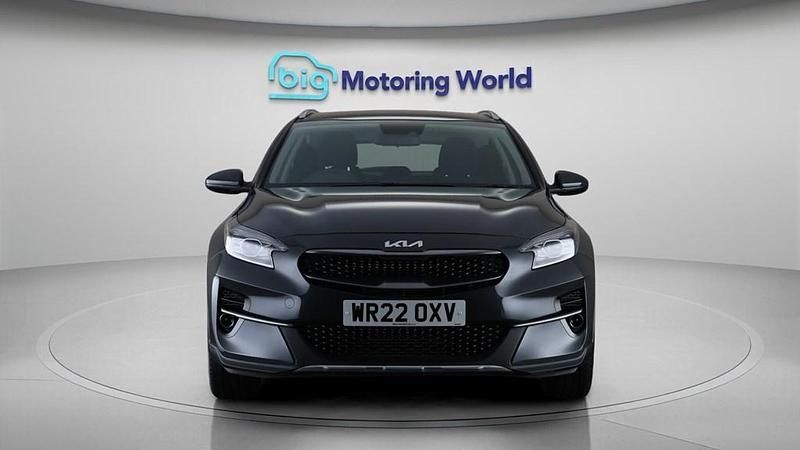 Used Kia XCeed 118 HP (86 kW) 2022 Grey SUV