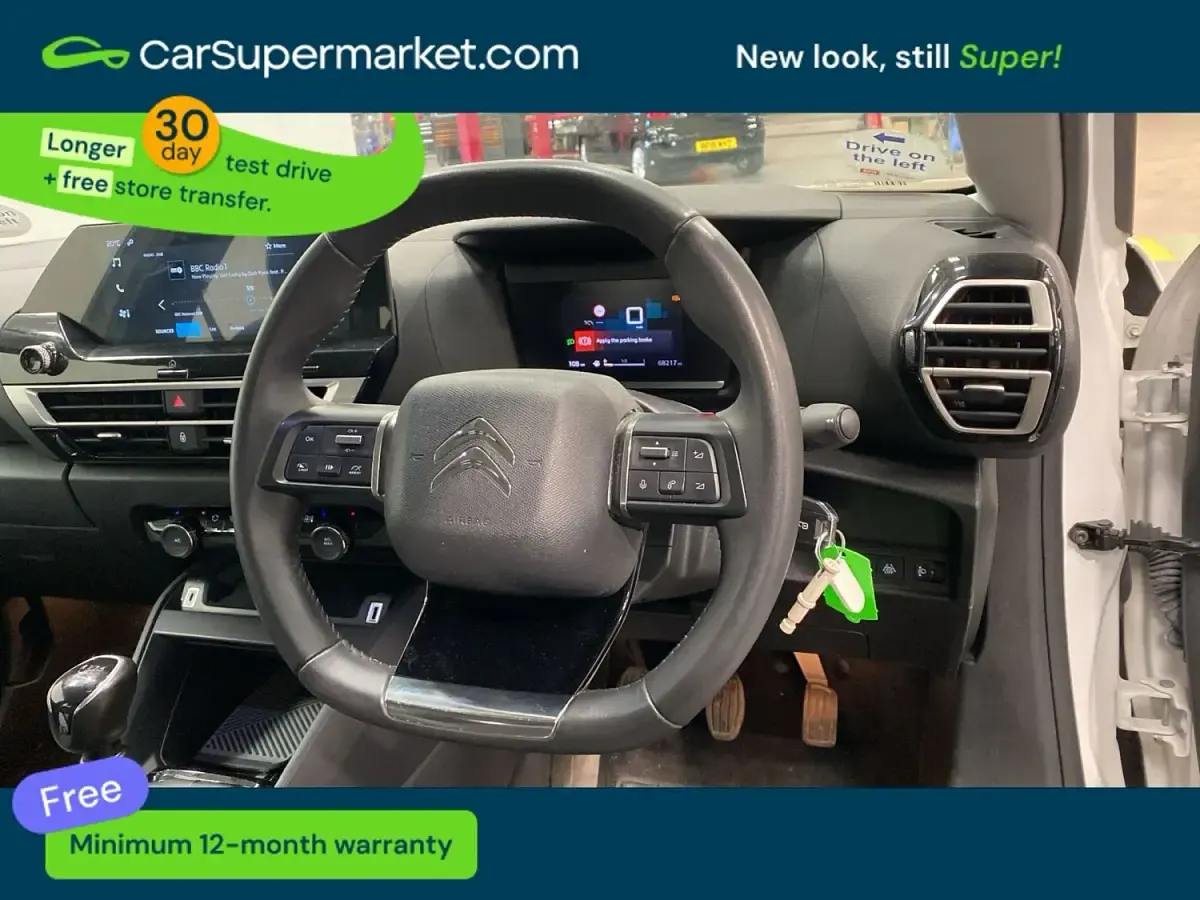 Używany Citroën C4 PureTech 2023 Biały SUV