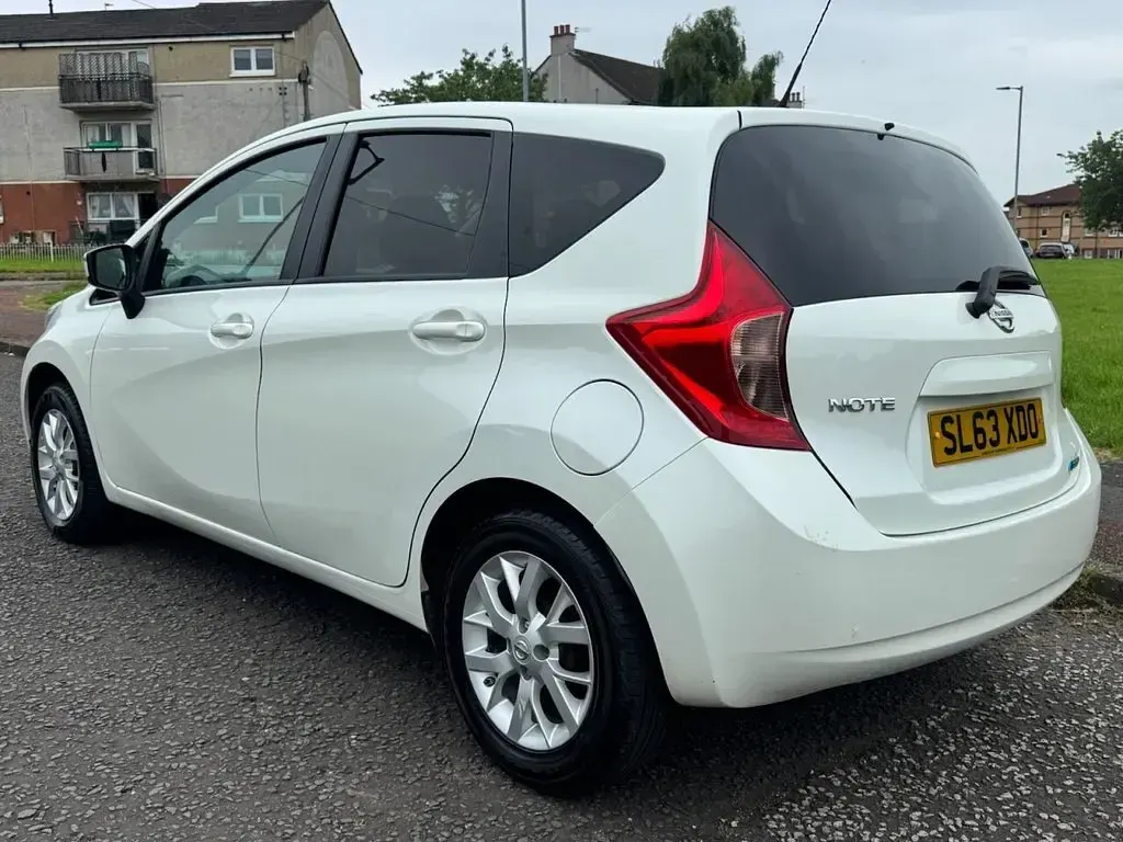 Used Nissan Note Acenta 2013 White Hatchback