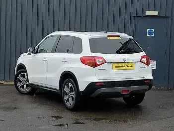 Used Suzuki Vitara SZ5 120 HP (88 kW) 2018 White SUV