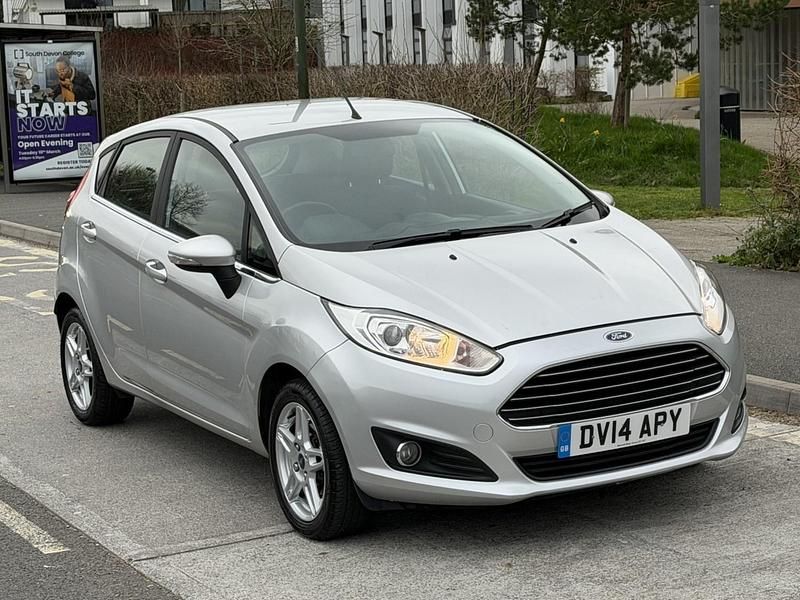 Used Ford Fiesta Zetec 2014 Silver Hatchback