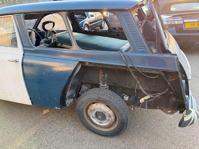 Used Saab 95 65 HP (47 kW) 1974 Blue Estate