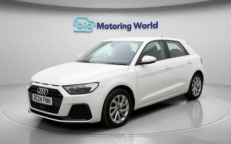 Used Audi A1 Sportback Sport 95 HP (69 kW) 2024 White Hatchback