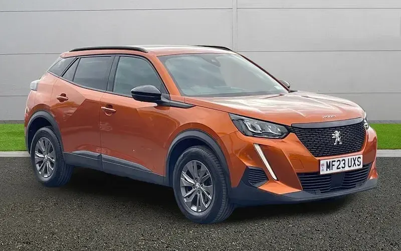 Used Peugeot 2008 Active+ 101 HP (74 kW) 2023 SUV