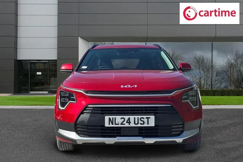 Usado Kia Niro 139 CV (102 kW) 2024 Rojo SUV