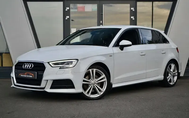 Used Audi A3 Sportback S-Line 190 HP (139 kW) 2017 Hatchback