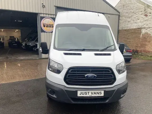 Used Ford Transit 130 HP (95 kW) 2018 White Van