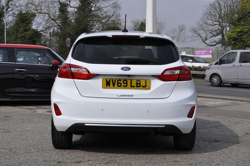 Used Ford Fiesta Vignale 125 HP (91 kW) 2019 White Hatchback