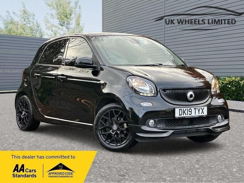 Black Used 2019 Smart ForFour Hatchback | £9,190 (Fair price) - Image 1/3