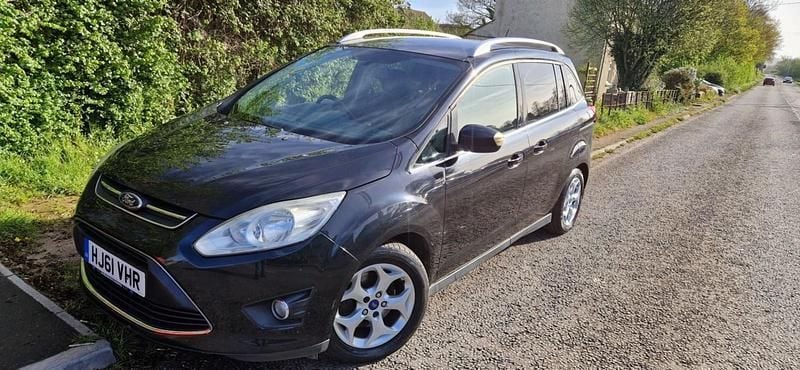 Used Ford Grand C-Max Zetec 115 HP (84 kW) 2011 Black MPV