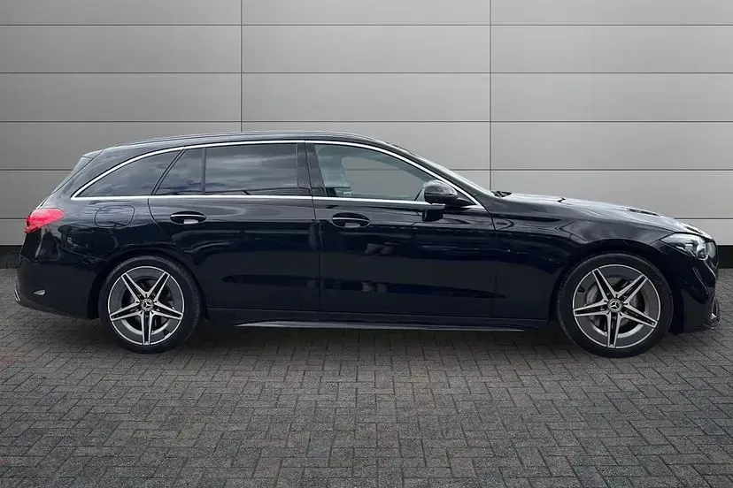 Used Mercedes C200 AMG line 221 HP (162 kW) 2025 Black Estate