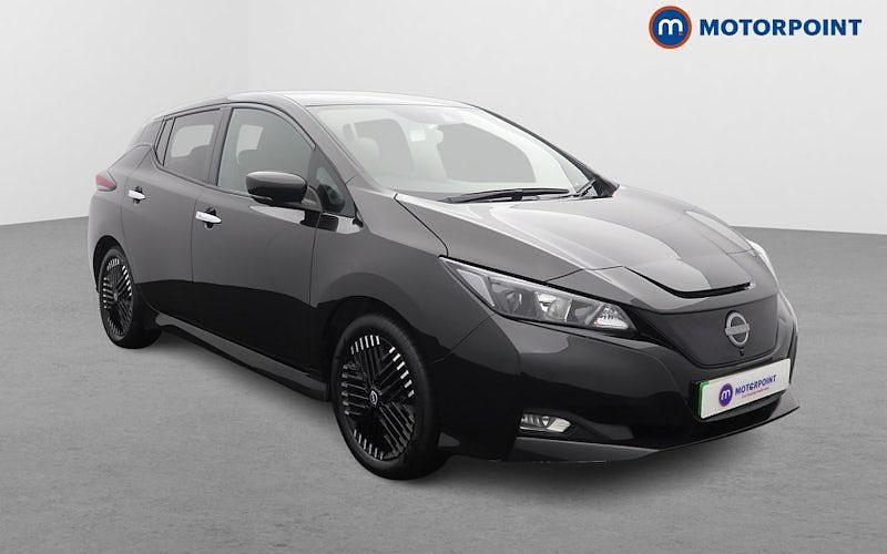 Black Used 2022 Nissan Leaf N-Connecta Hatchback | £10,549 (Fair price) - Image 1/4