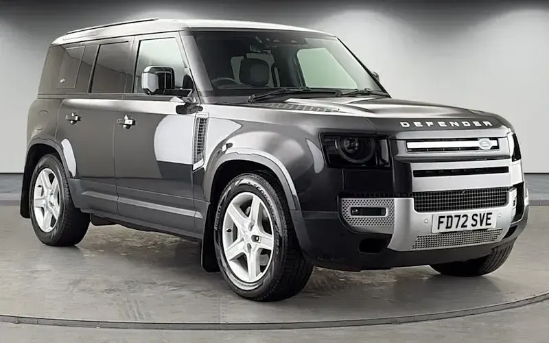 Usado Land Rover Defender HSE 300 HP (220 kW) 2023 SUV