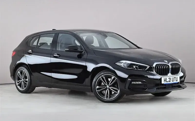 Usado BMW 118 Sport Line 136 HP (100 kW) 2021 Citadino