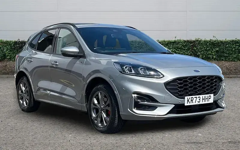 Käytetty Ford Kuga ST-Line 224 HP (164 kW) 2023 Katumaasturi