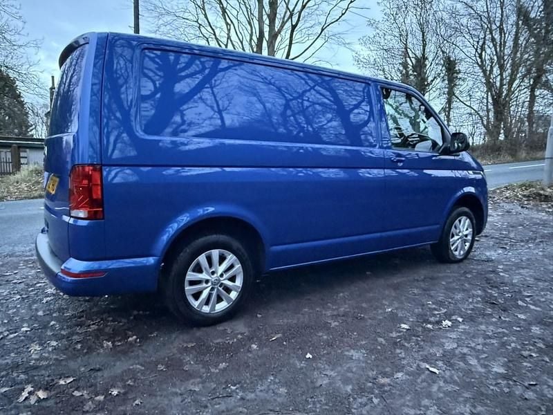 Second-hand VW Transporter Highline 2022 Albastru Van