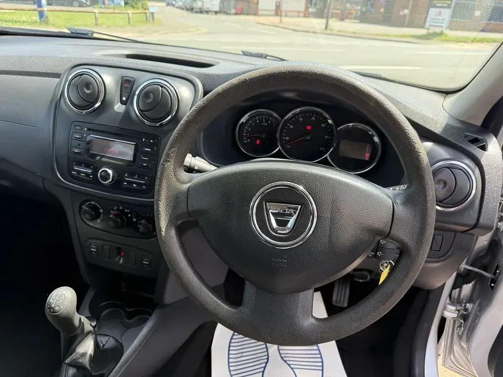 Used Dacia Sandero Ambiance 2015 Silver Hatchback