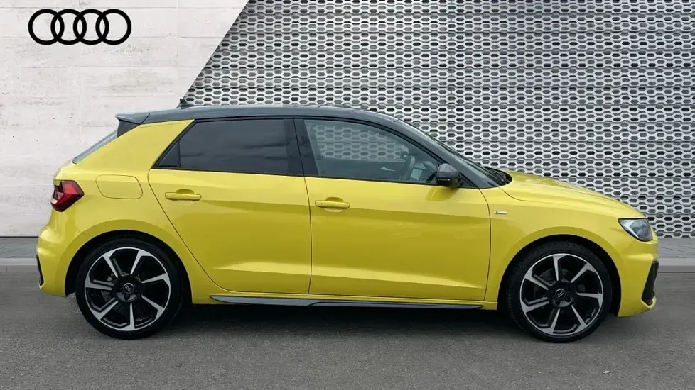 Używany Audi A1 S-Line 150 KM (110 kW) 2019 Żółty SUV