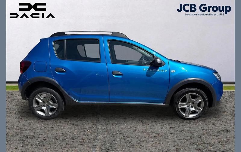 Used Dacia Sandero Comfort 90 HP (66 kW) 2019 Blue SUV