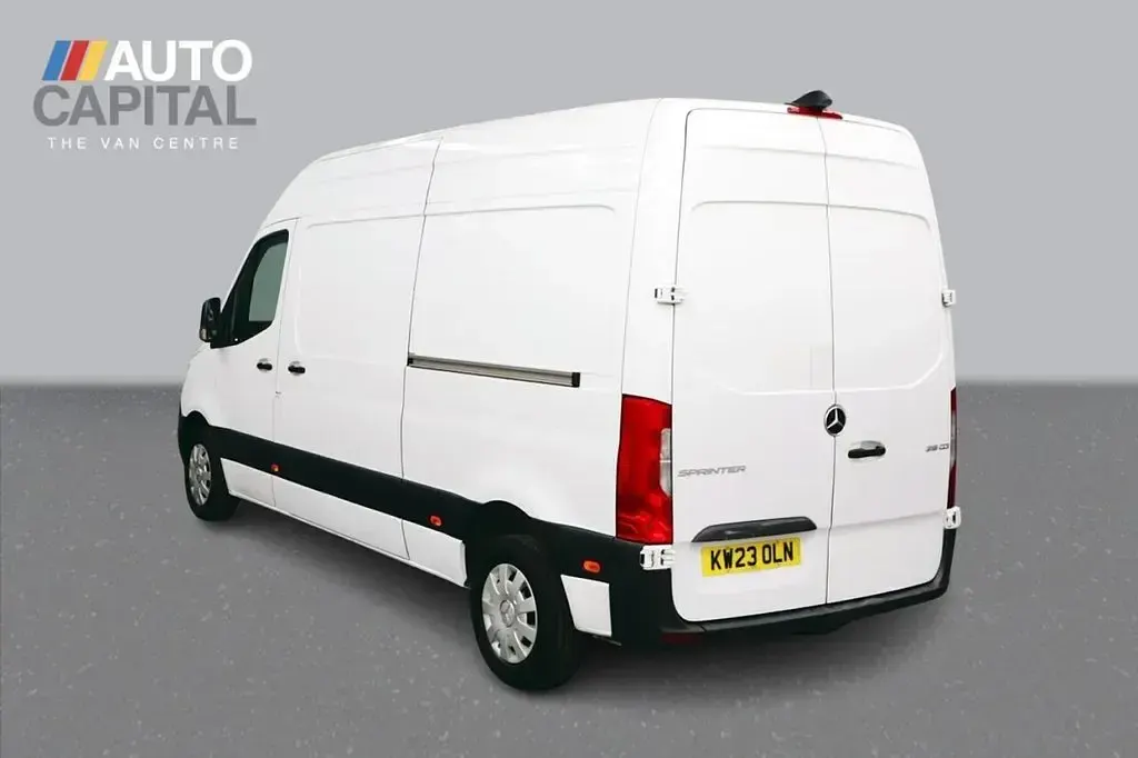 Used Mercedes Sprinter Premium 150 HP (110 kW) 2023 White Van