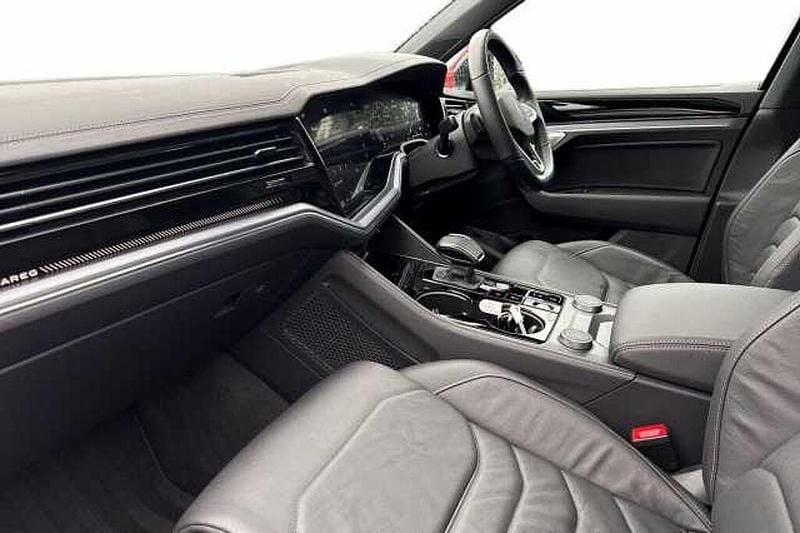 Used VW Touareg Black Edition 286 HP (210 kW) 2024 Pure white SUV