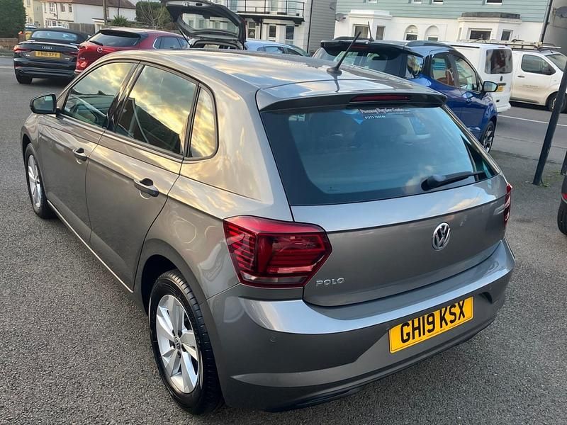Used VW Polo SE 95 HP (69 kW) 2019 Grey Hatchback