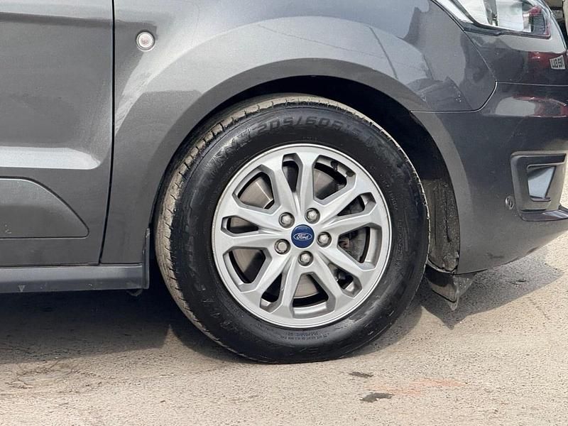 Used Ford Transit Connect Limited 100 HP (73 kW) 2024 Grey MPV