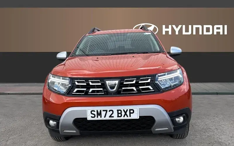 Begagnad Dacia Duster Prestige 131 HK (96 kW) 2022 Orange SUV