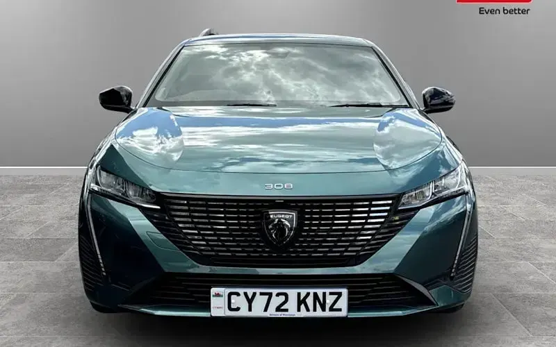 Used Peugeot 308 SW Allure Premium 131 HP (96 kW) 2023 Estate