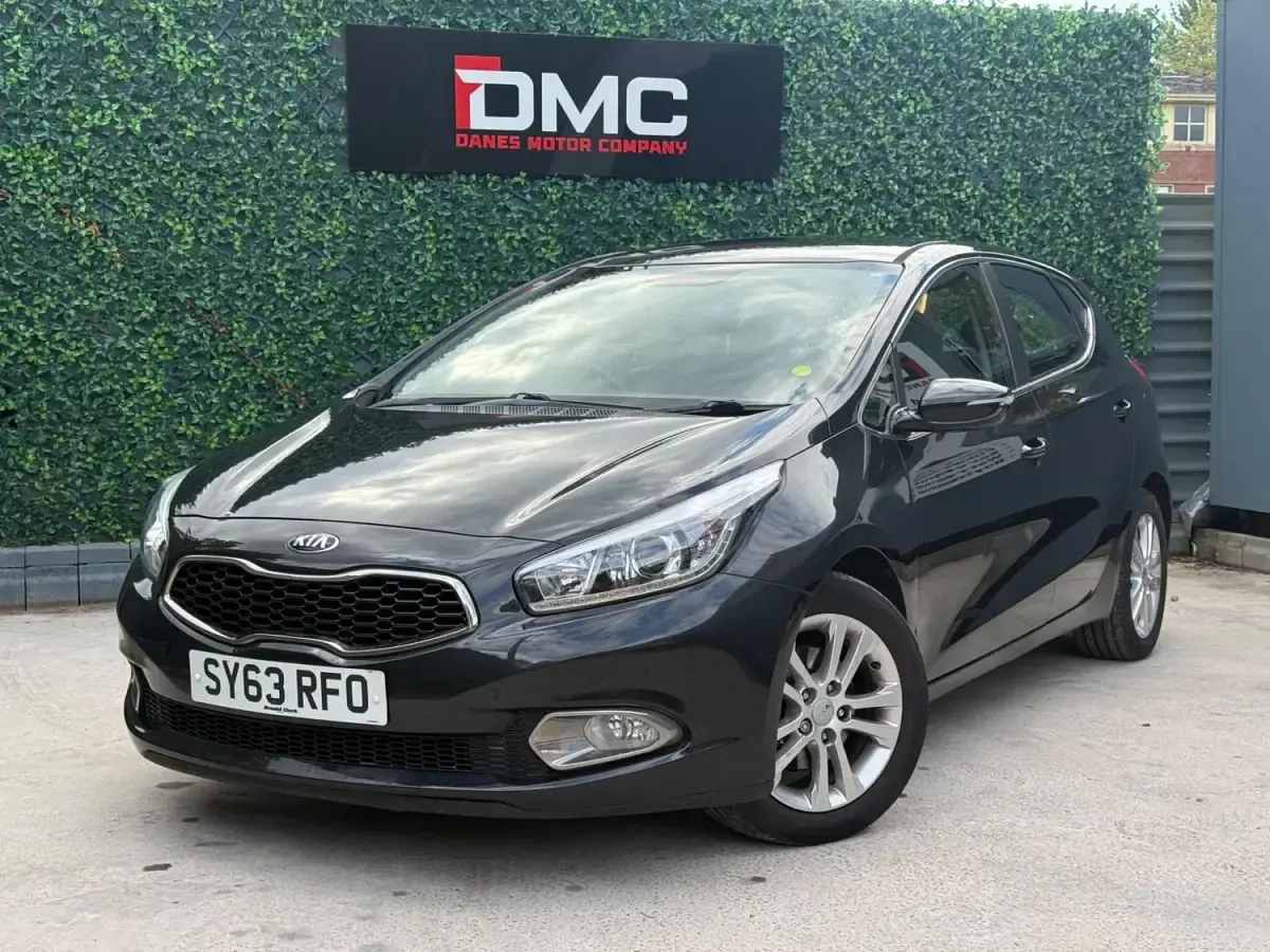 Usado Kia Ceed 2013 Preto Citadino