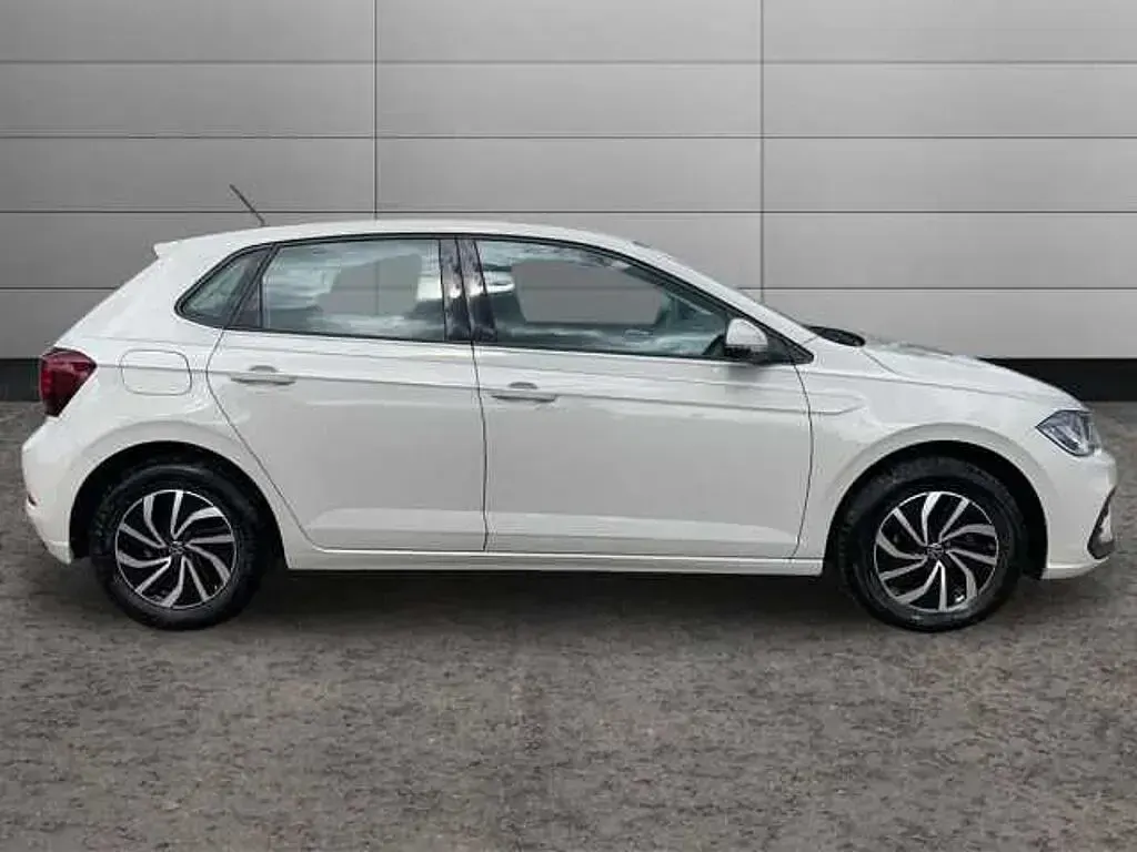 Begagnad VW Polo Life 80 HK (58 kW) 2023 Grå Halvkombi