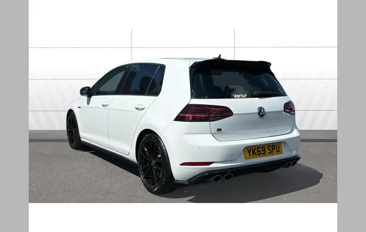 Used VW Golf VII R 296 HP (217 kW) 2019 White Hatchback