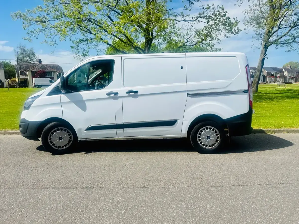 Używany Ford Transit Custom 100 KM (73 kW) 2015 Biały Van