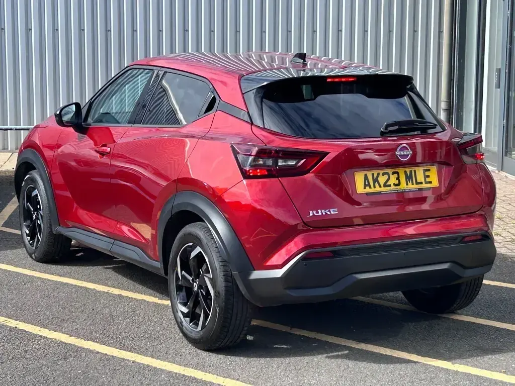 Used Nissan Juke N-Connecta 2023 Red SUV
