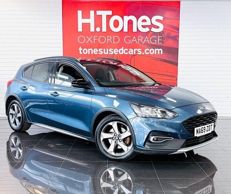 Used Ford Focus Active 125 HP (91 kW) 2019 Blue Hatchback