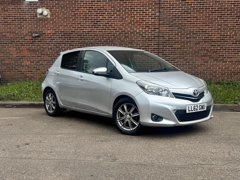 Silver Used 2012 Toyota Yaris SR Hatchback | £3,995 (Fair price) - Image 1/4