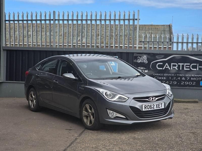 Silver Used 2012 Hyundai i40 Active Sedan | £3,495 (Fair price) - Image 1/4
