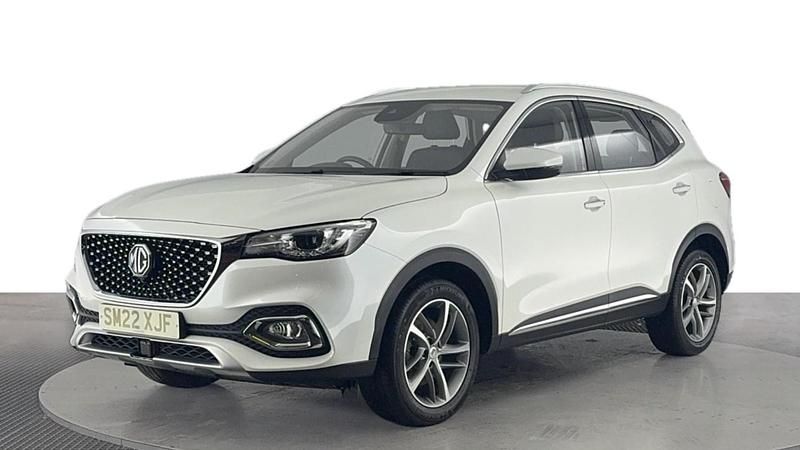 White Used 2022 MG HS Excite SUV | £14,980 (A bit pricey) - Image 1/4