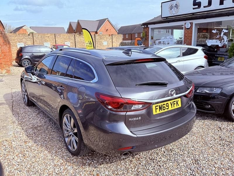 Usado Mazda 6 Inclusive 194 HP (142 kW) 2019 Cinzento Carrinha