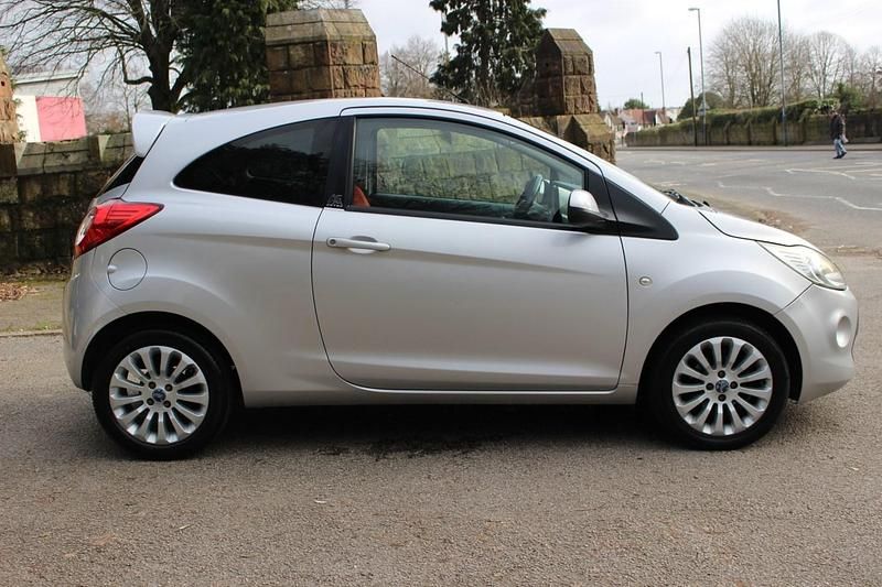 Used Ford Ka Zetec 69 HP (50 kW) 2010 Silver Hatchback