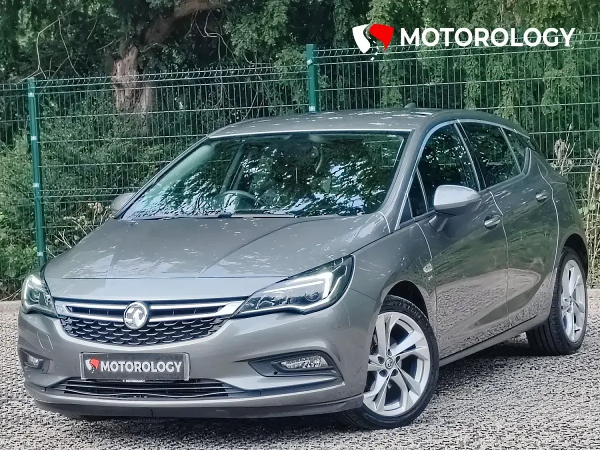Second-hand Vauxhall Astra SRi 150 CP (110 kW) 2018 Gri Hatchback