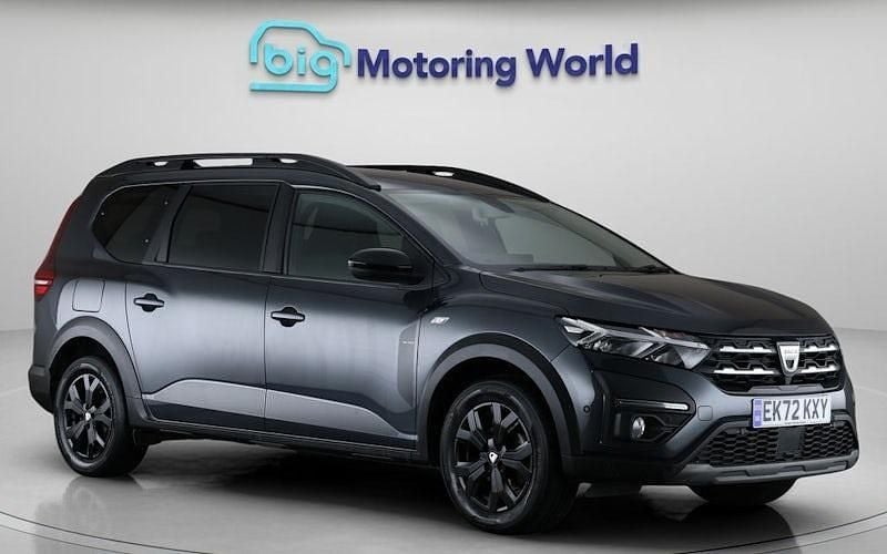 Used 2023 Dacia Jogger Extreme Estate | £14,000 (Fair price) - Image 1/4