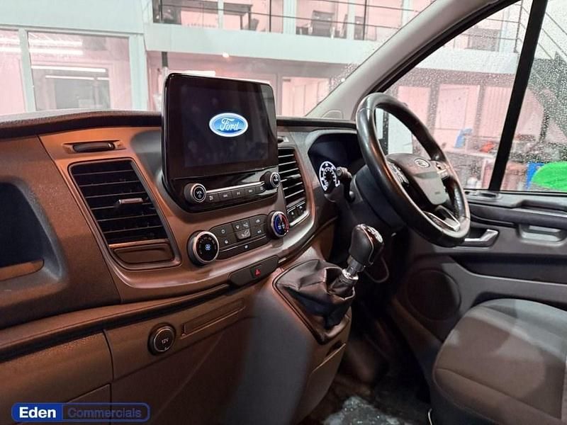 Used Ford Transit Custom Trend 105 HP (77 kW) 2020 White Van