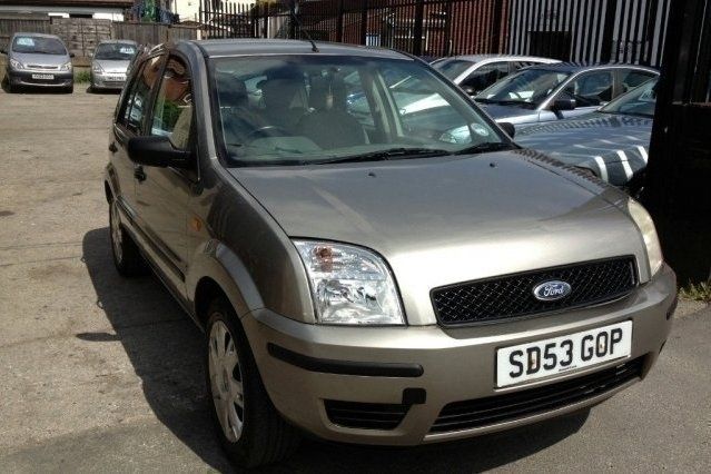 Used 2003 Ford Fusion Estate | £1,295 (Fair price) - Image 1/4