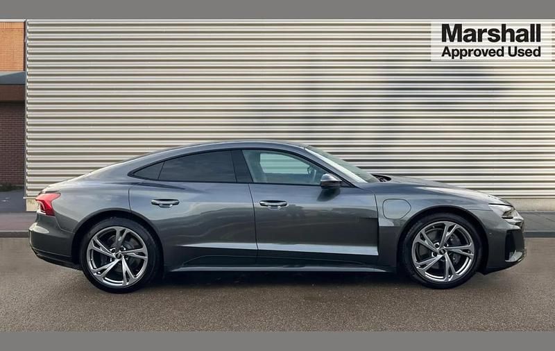 Used Audi e-tron GT quattro Comfort 384 kW (523 HP) 2023 Grey Sedan