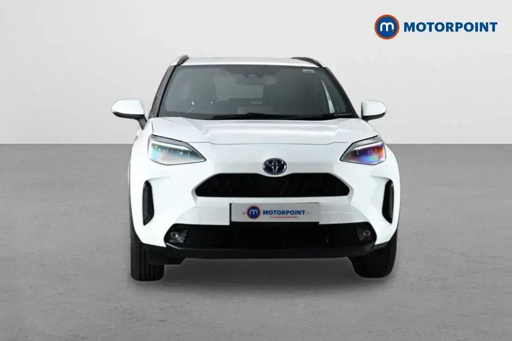 Used Toyota Yaris Hybrid Design 2023 White Estate