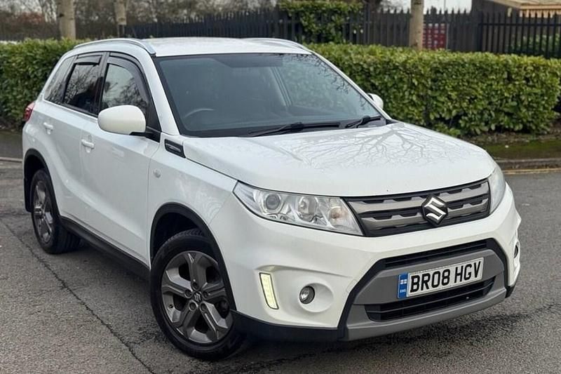 Used Suzuki Vitara SZ-T 120 HP (88 kW) 2016 White SUV